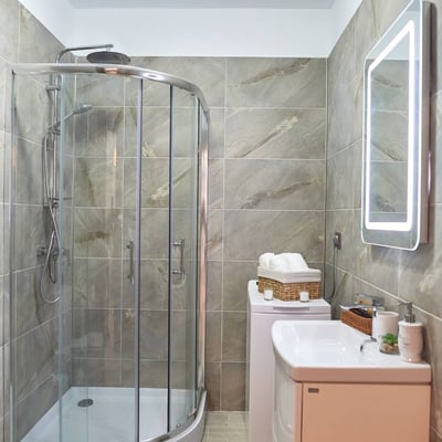 Alquiler de acogedores apartamentos de 2 habitaciones, 55 m², Mamaia, Constanza, Rumanía